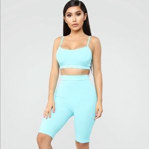🌊FASHION NOVA AQUA  ACTIVE SET🌊